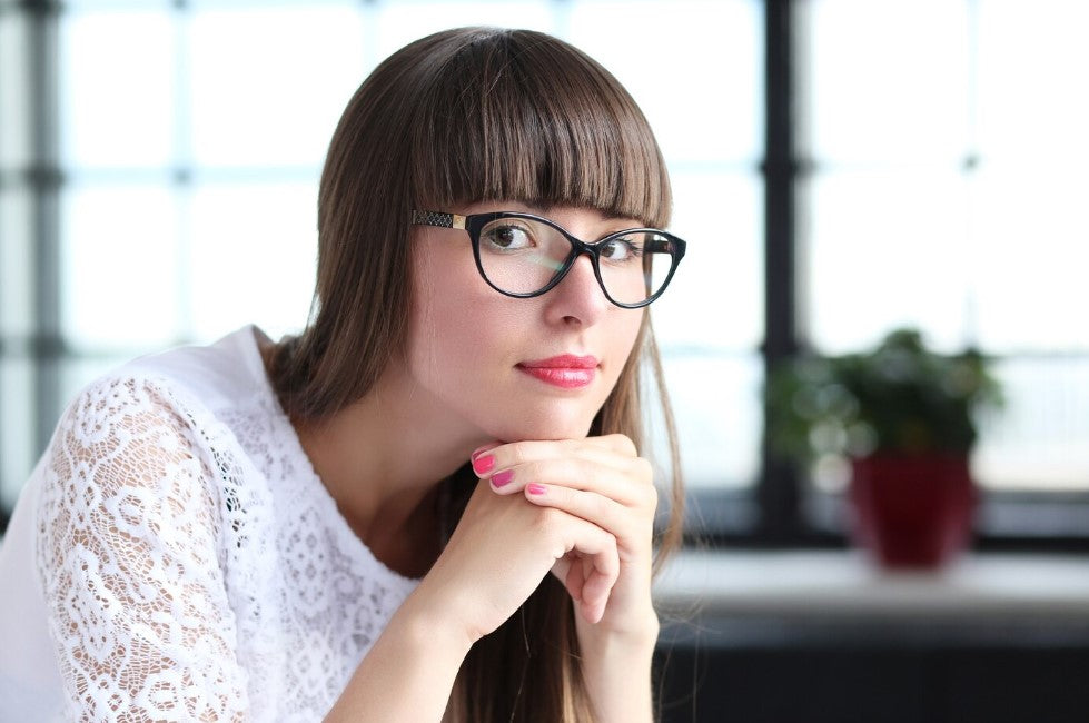 Some Wedding-Day Beauty Tips for Brides Who Wear Glasses